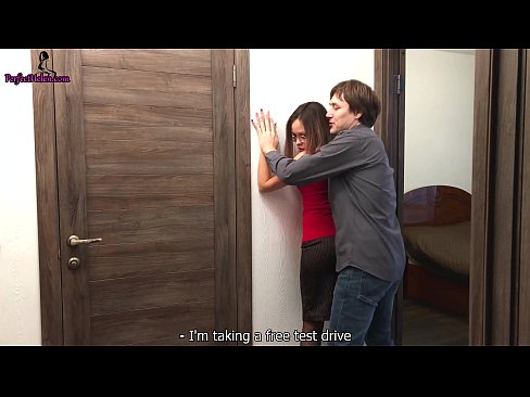 ❤️ Sexy Realtor sensually jerks his pussy and fucks while selling his apartment - Krempai ☑ معياري فحش