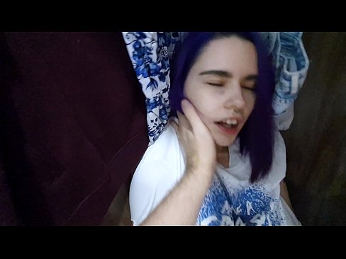 ❤️ الماري ۾ منهنجي سس مليو ۽ هن جي مدد ڪئي ☑ معياري فحش
